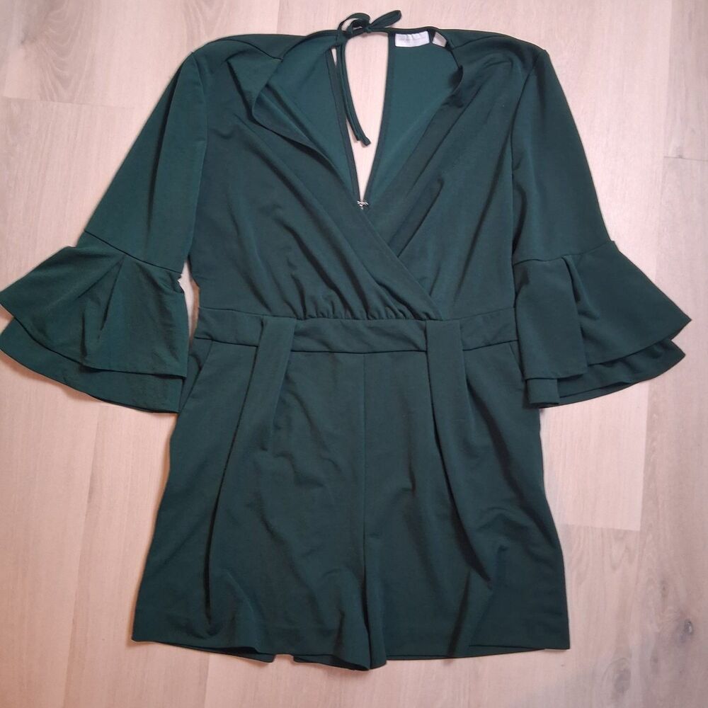 New York & Company Womens Romper Stretch L Green V-Neck Bell Sleeve Keyhole